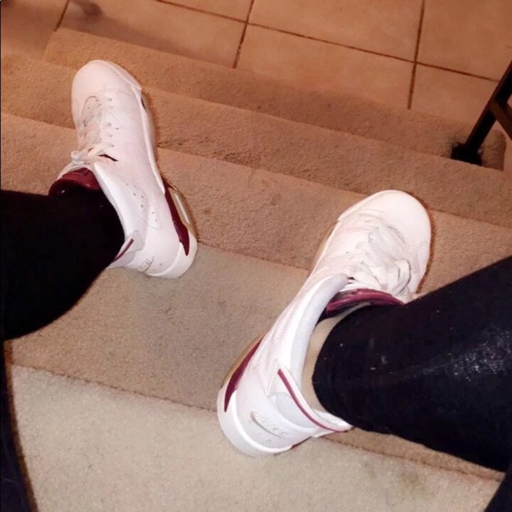 Jordan Maroon 6s